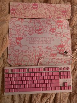 Hello kitty Razer keyboard