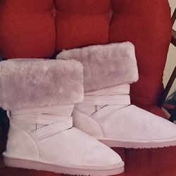 Pink Suede Size 8 Lamo Snow Boots 