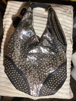 New Giovan & Rucci Purse 26” long & 16” wide -$10