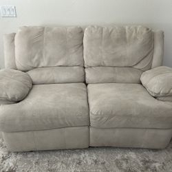 Love Seats / Couches