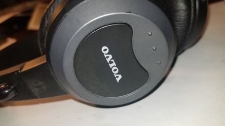 Volvo wireless entertainment headphone