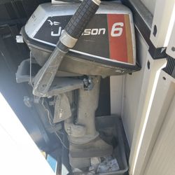 Johnson Outboard Motor 