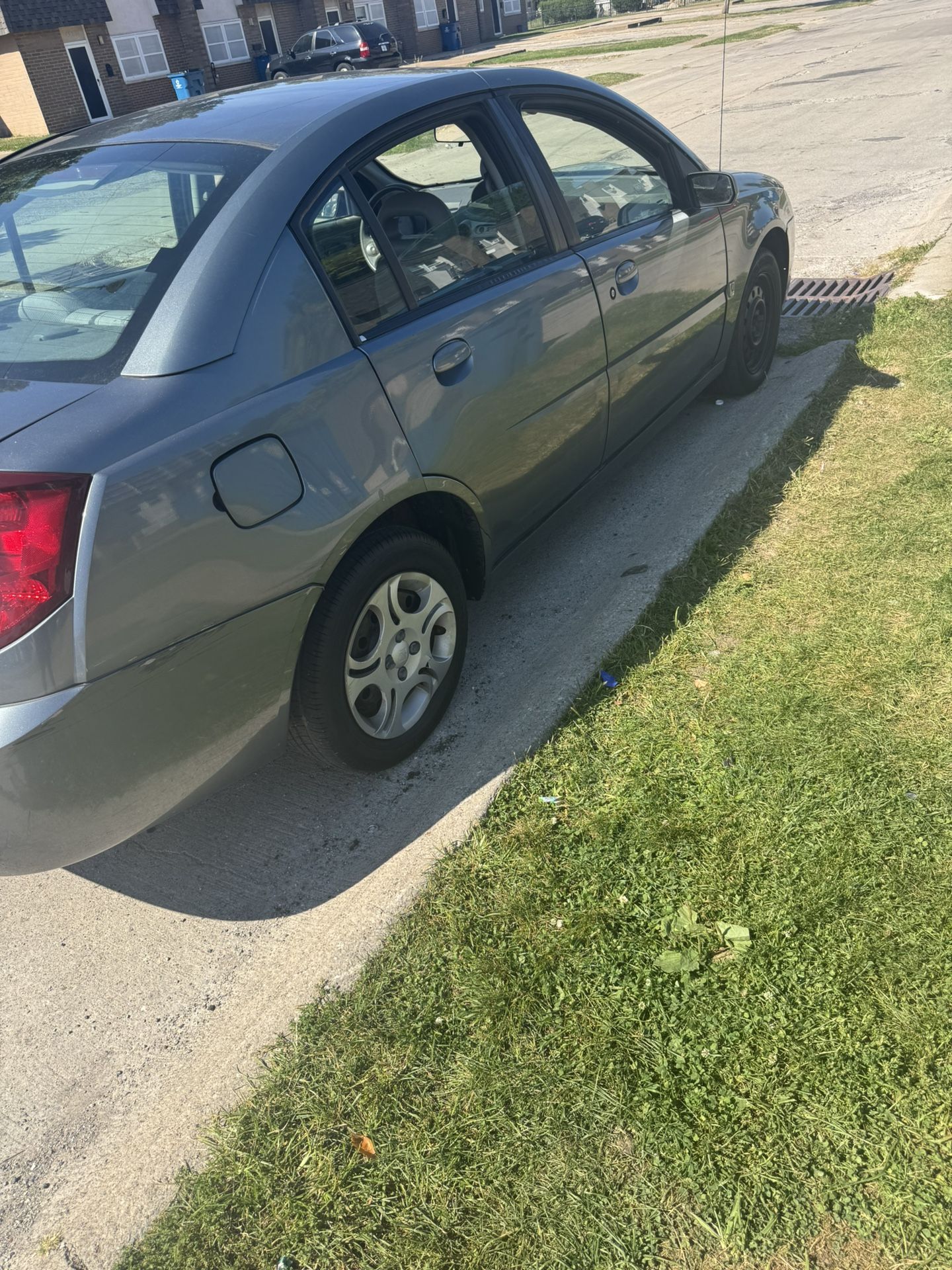 2004 Saturn Ion