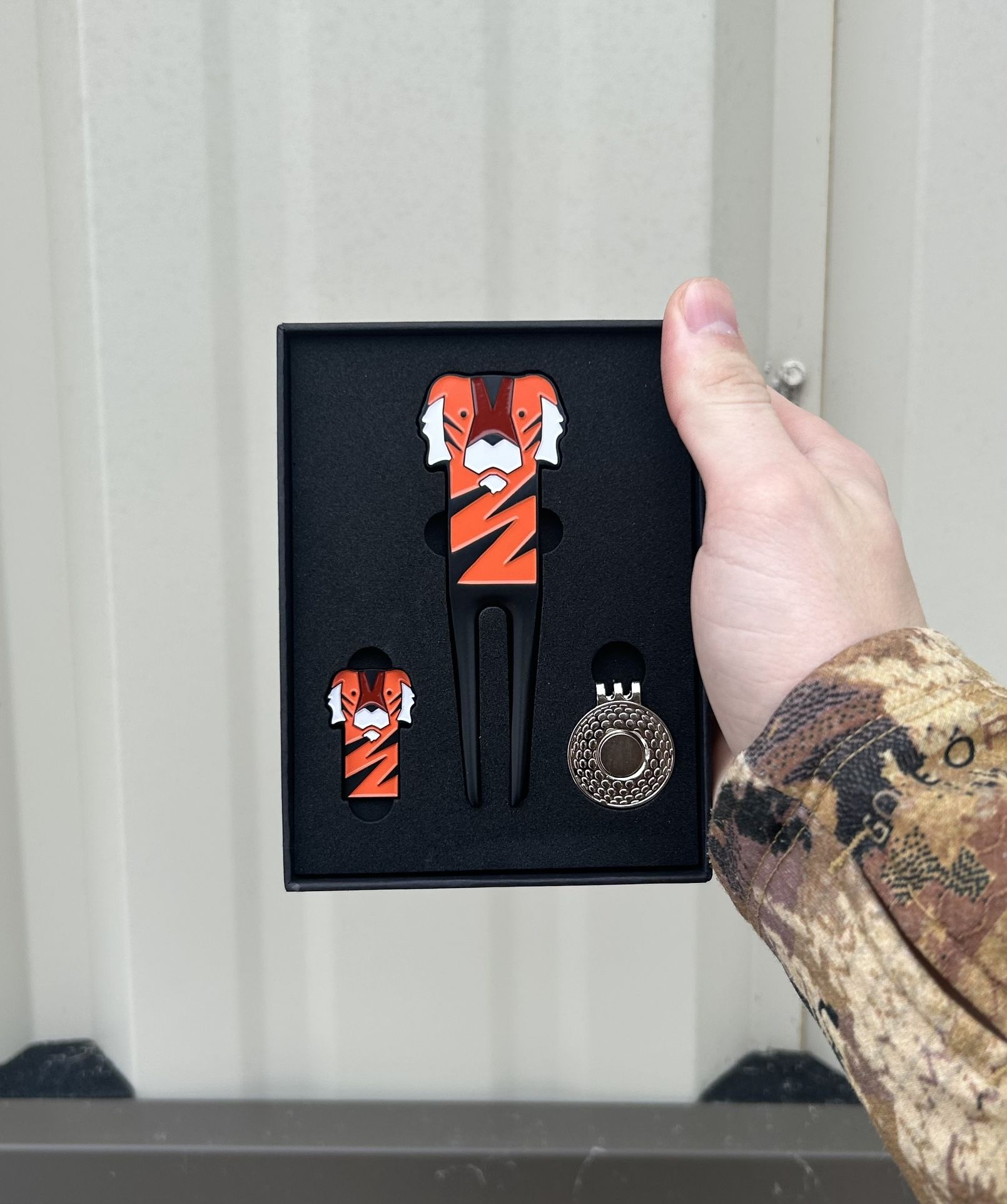 Tiger Golf Divot Tool
