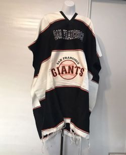 San Francisco Giants poncho