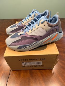 Yeezy boost 700 size 10.5