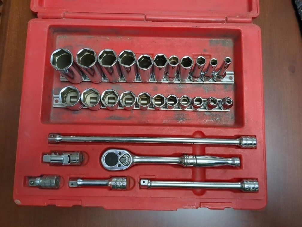 Snap-On 3/8" Driver Socket Wrench 28 Piece Set