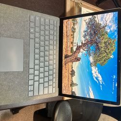 Microsoft Surface Laptop 