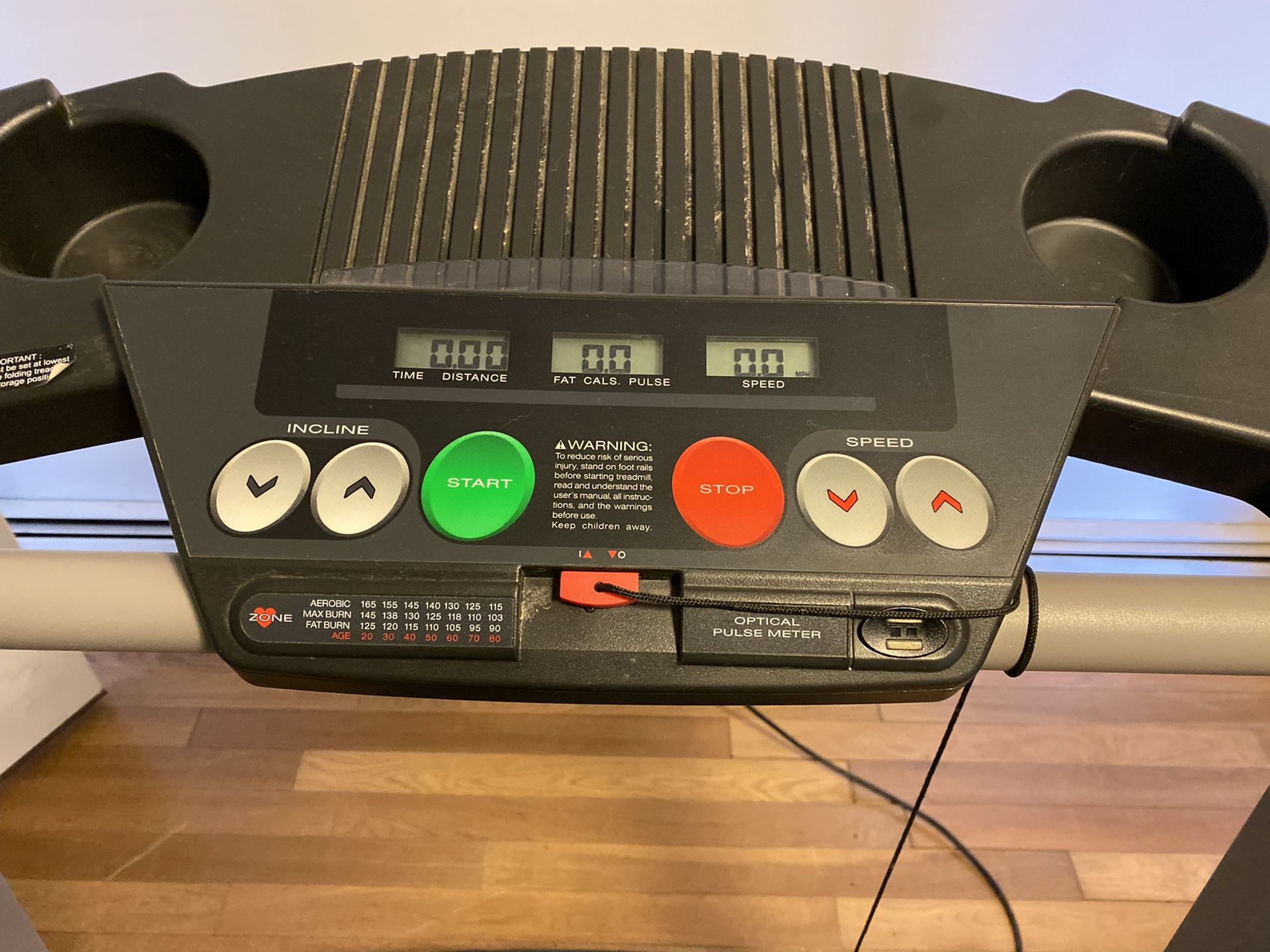 Proform 320x Treadmill for Sale in Gardner, MA - OfferUp