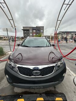 Kia Sorento SUV – Dark Red