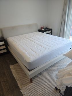 King size Bed with mattress