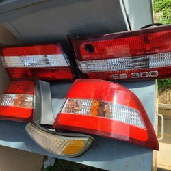 Whole Set Of Tsil Lights and One Front Signal