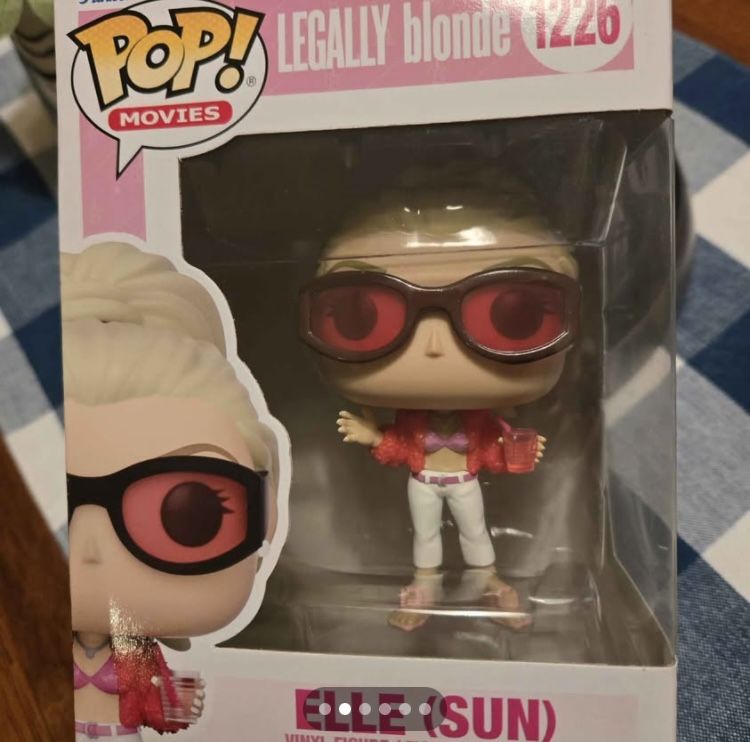 *** For Sale Funko ~ Pop Legally Blonde Elle In The Sun ***