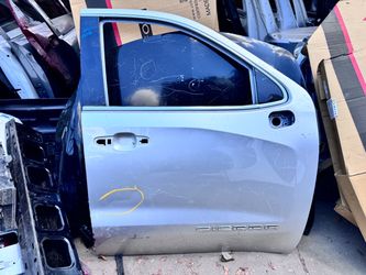 2019 to 2026 GMC SIERRA 1500 FRONT DOOR RH