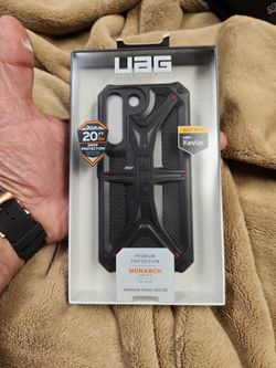 UAG Samsung Galaxy S22 case.