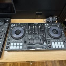 DDJ 800