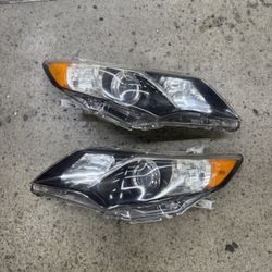 2012-2014 Toyota Camry Headlights 
