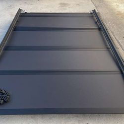 🛻 Ford F-250 / F-350 / F-450 8FT Bed Cover (2017–2026) 🛻  📏 Fits 8FT Long Bed 🚗 Compatible with 2017–2026 Ford F-250, F-350, F-450  💲 $599  ✔ Exc