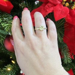 10k FLOWER RING 