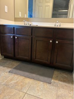 Bathroom vanity