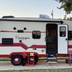 retro vintage cruiser camper trailer  rv  NEW ralley