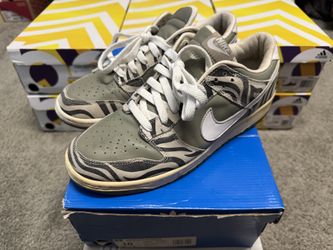 2003 Nike Dunk Daktari size 10 Mens