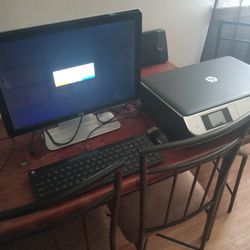 19 Inch HP monitor Keyboard WiFi Printer 