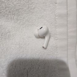 Apple Earbuds Right Side