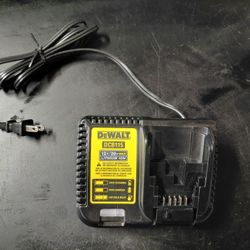 DEWALT DCB115 BATTERY CHARGER