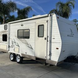 2005 Mallard Trailer 