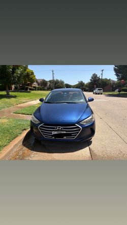 2017 HYUNDAI ELANTRA 5000$ OBO