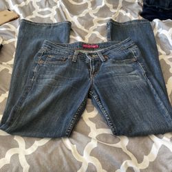 Womens Levi’s Jeans 