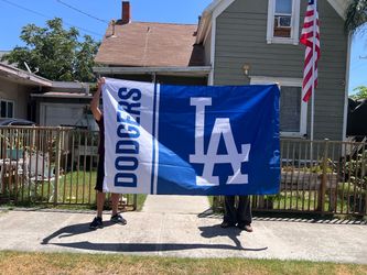 Dodgers flag size 8’x5’