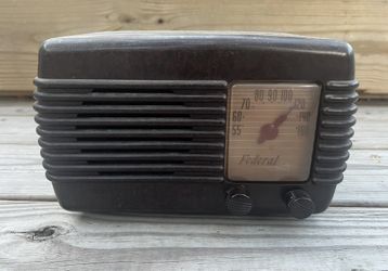 1947 Federal Radio Company 1040TB Tube Radio Works