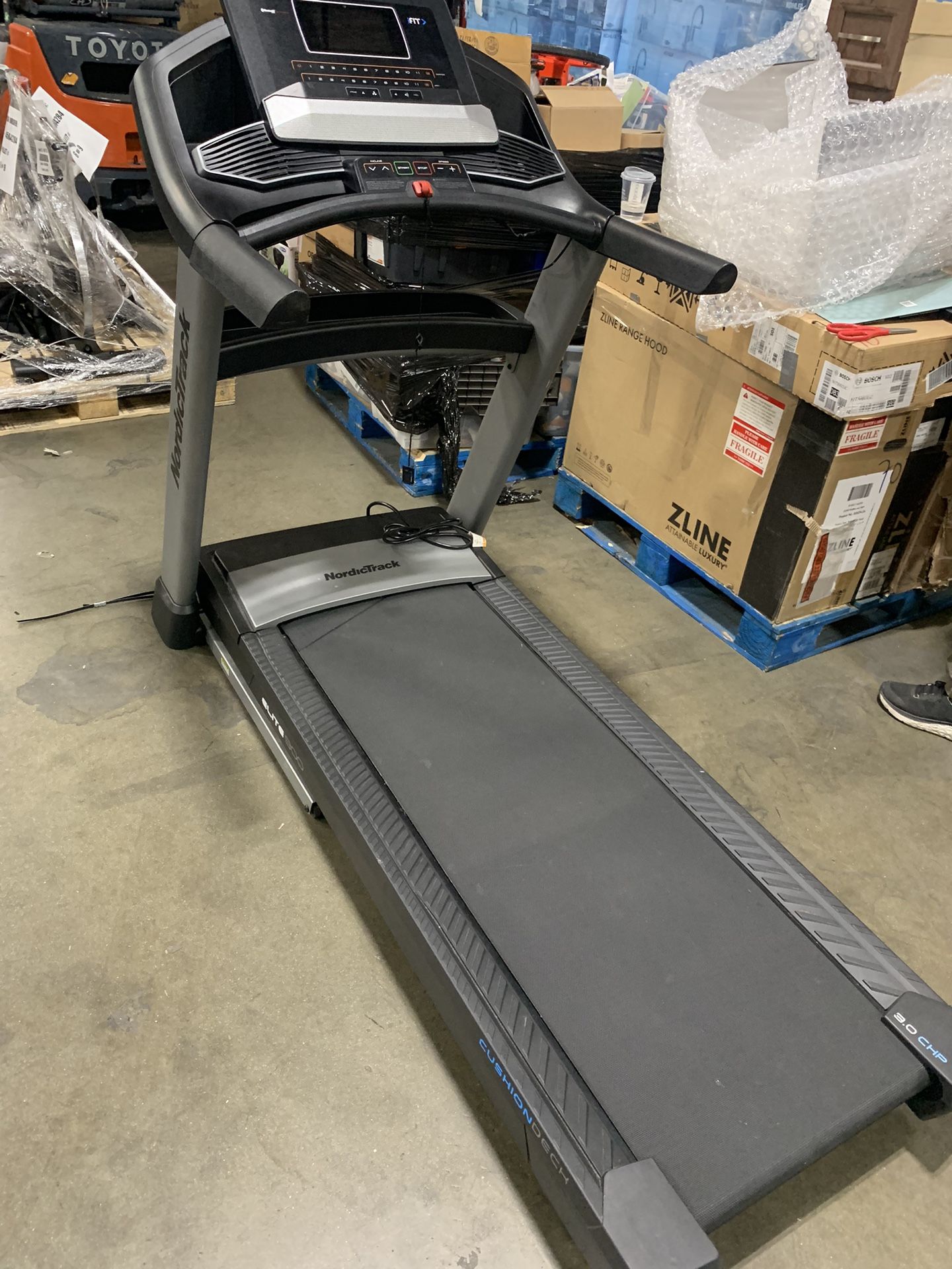Nordictrack Elite 900 Treadmill With Incline And Foldable Space Saver