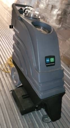 Tennant Carpet Extractor 
