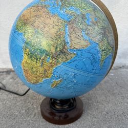 Vintage LIGHT UP GLOBE 