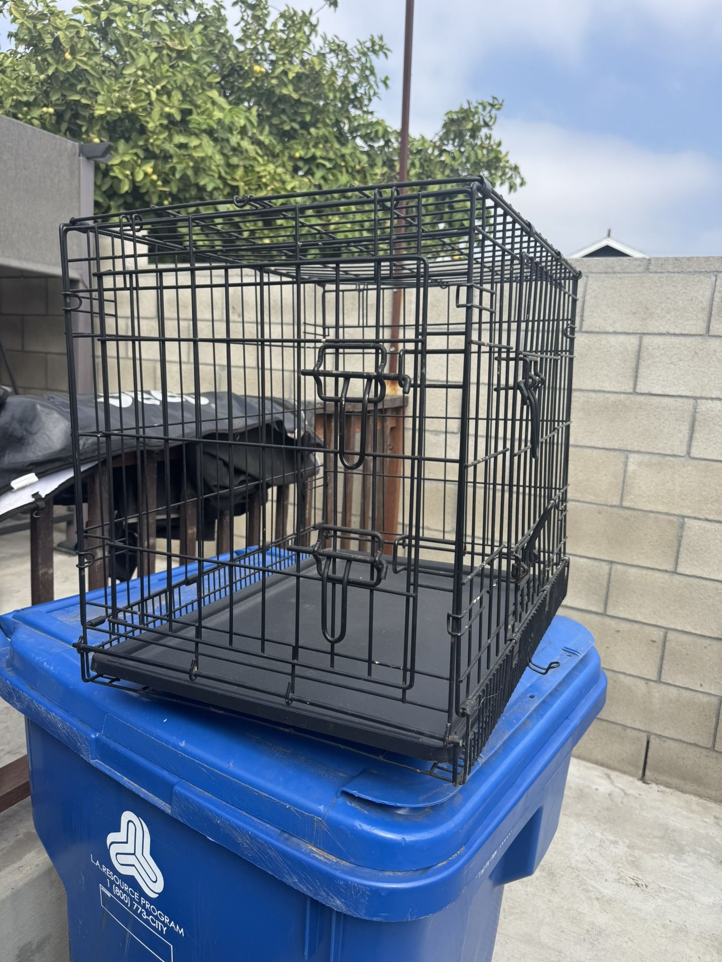 Dog kennel (small Breed)