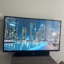 Hisense 43” Flat Screen TV