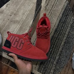 Red And Black Fur Uggs Size 9