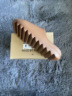 Adidas Yeezy Slide Flax Size 8