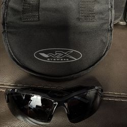 Sun Glasses With Case