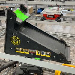 Pivit Ladder Tool
