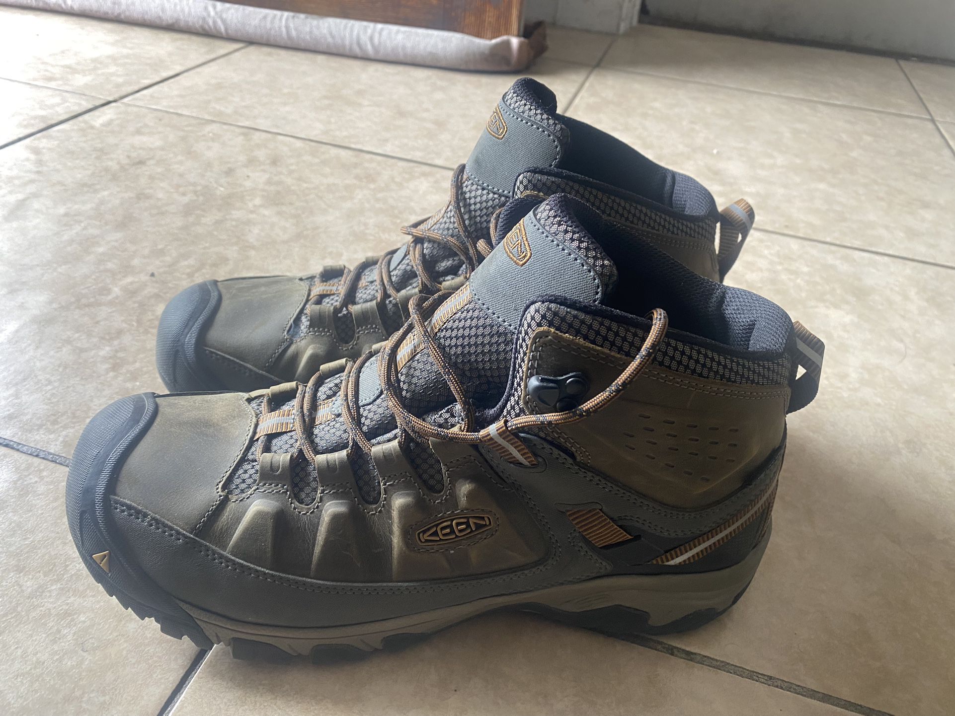 Keen Targhee 3 Waterproof Hiking Boots 
