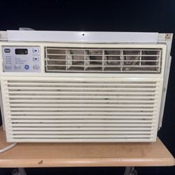 GE 8,000 BTU Air Conditioner 