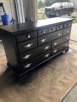 Dresser