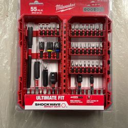 Milwaukee SHOCKWAVE Impact Duty Alloy Steel Screw Driver Bit Set with PACKOUT Accessory Case (55-Piece)