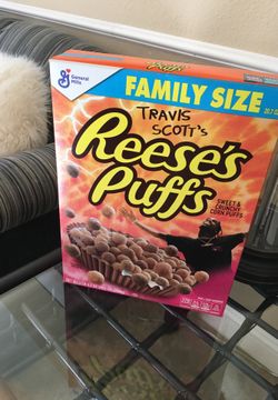 Family size Travis Scott Reese’s Puffs