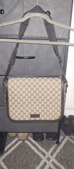 AUTHENTIC GUCCI CANVAS MESSENGER BAG