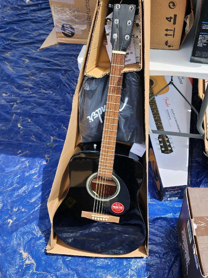 Fender Beginners Acoustic Guitar